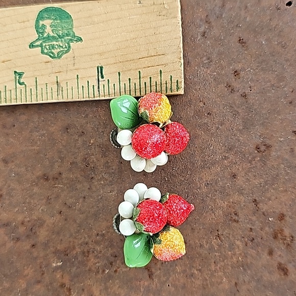 VINTAGE Germany Earrings - Picture 10 of 12